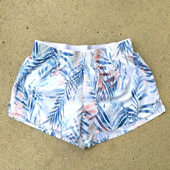 GAP Pants - GAP Fit Medium Women’s Athletic Shorts